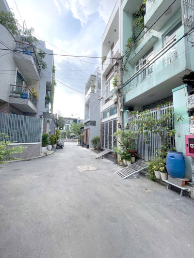 Bán Nhanh Nhà 2 Tầng – 4*12.5 – Hẻm Xe Hơi – Gần Tô Ngọc Vân, Tam Phú Thủ Đức – Giá Tốt 5.7 Tỷ