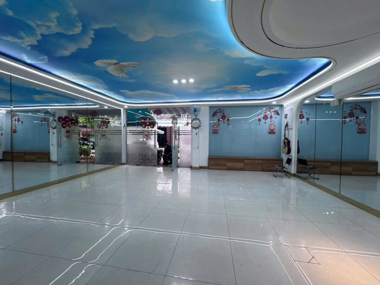 bán tầng trệt chung cư sơn kỳ thang bộ đường bình long giao đường Cc2 quận tân phú