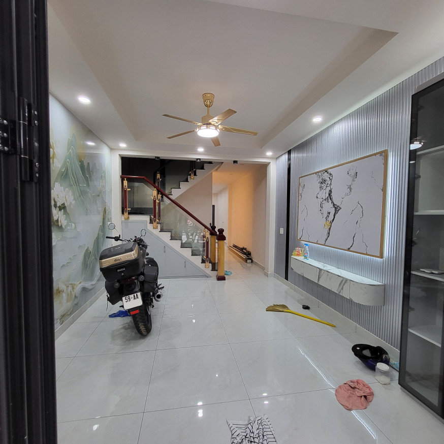 Nhà Mới Tinh Chánh Hưng – Phạm Hùng Q8, 3 Tầng – 5PN – Xe Tải Đỗ Cửa – Giá Tốt Chỉ 9,8 Tỷ!