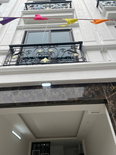 CHÂU ĐÀI - THƯỢNG CÁT - LIÊN MẠC 35m2x5 Tầng Oto, Gần Phố, Trường Học C1,2,3 Nhỉnh 5 Tỷ