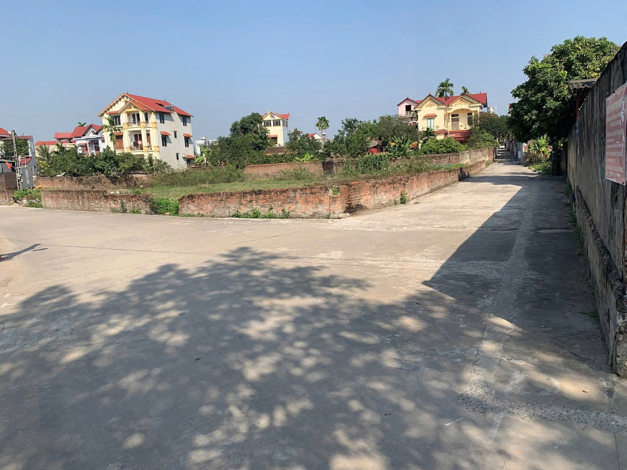 Bán đất 127m² ngang 9,8m giá 2.25 tỷ Xã Đa Phúc