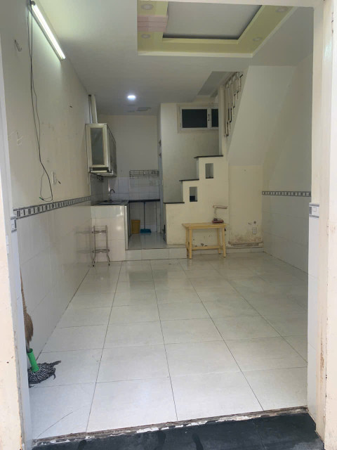 Cho Thuê Nhà Nguyên Căn 1 Lầu, 2 Phòng Ngủ, 2 Nhà Vệ Sinh - Quận Tân Phú