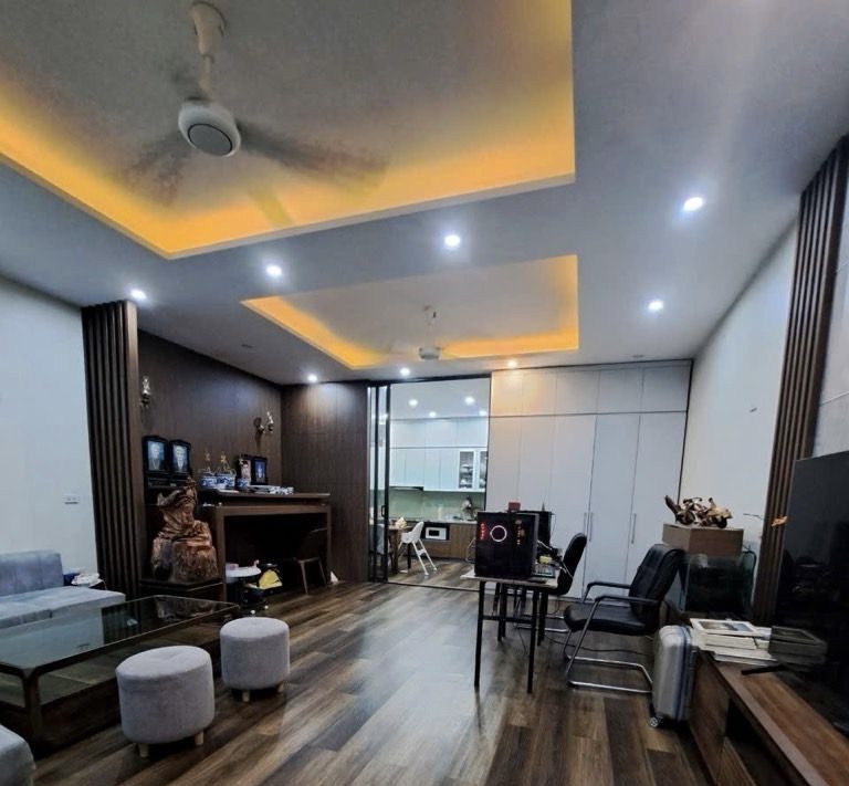 NHÀ MỚI Ở VÀ CHO THUÊ DÒNG TIỀN NGAY CHI ĐÔNG 3 TẦNG 82M MT 6M Hơn 7 Tỷ