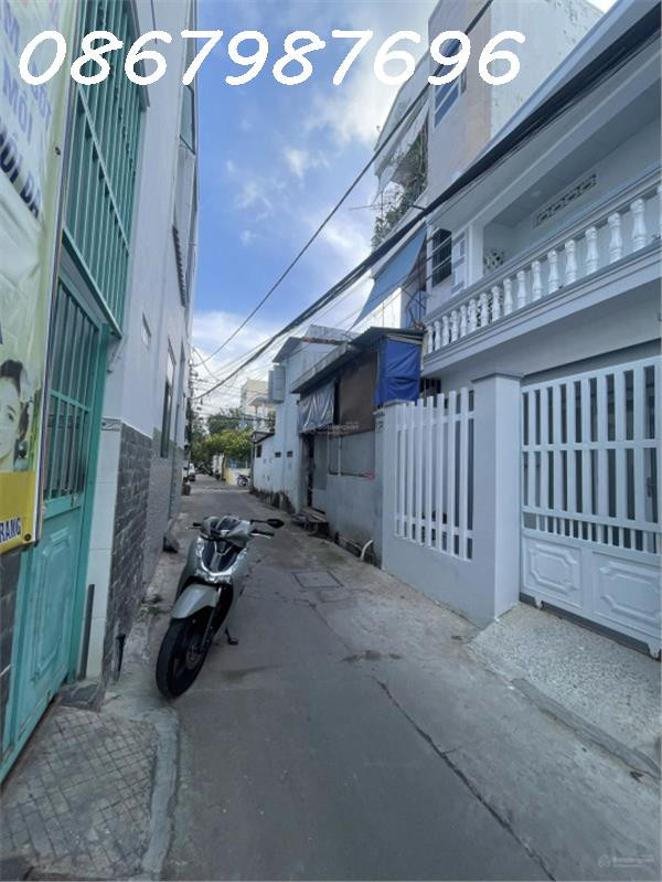 Bán Nhà Phố Đường Chí Linh, Phường Phước Hòa, TP Nha Trang - Giá 3 Tỷ 460, Hướng Đông, Gác Lửng Rộng