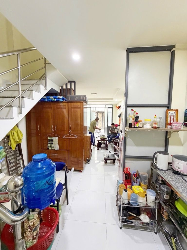 Nhà đẹp ở ngay đường Chiến Lược - Gần chợ Bình Trị Đông - 44m2 chỉ 4 tỷ