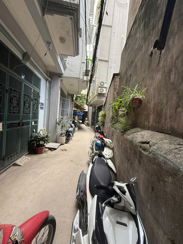 Bán nhà Chính Kinh (Thanh Xuân) 50m, 5 tầng, mt 4m, giá 10.9 tỷ