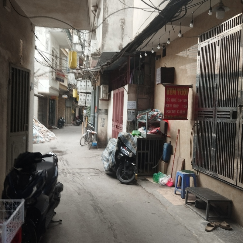 Bán nhà Chợ Khâm Thiên (Đống Đa) 30m, Cấp 4, mt 3m, giá 3.7 tỷ
