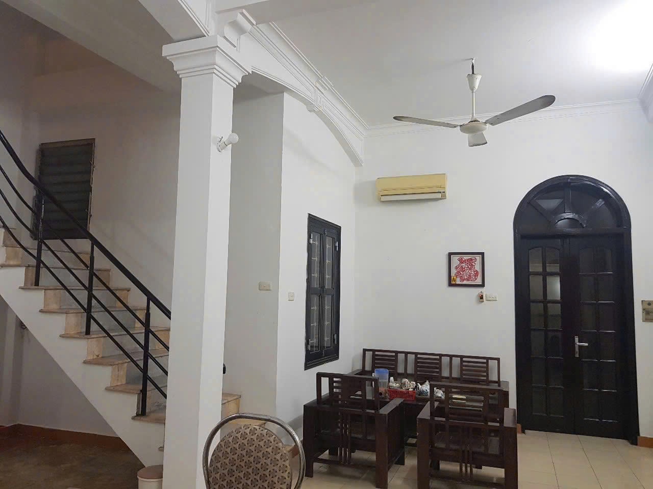 Cho thuê nhà nguyên căn Ngõ Văn Chương, 50m2 x 3 tầng, 3 ngủ, 10 Triệu