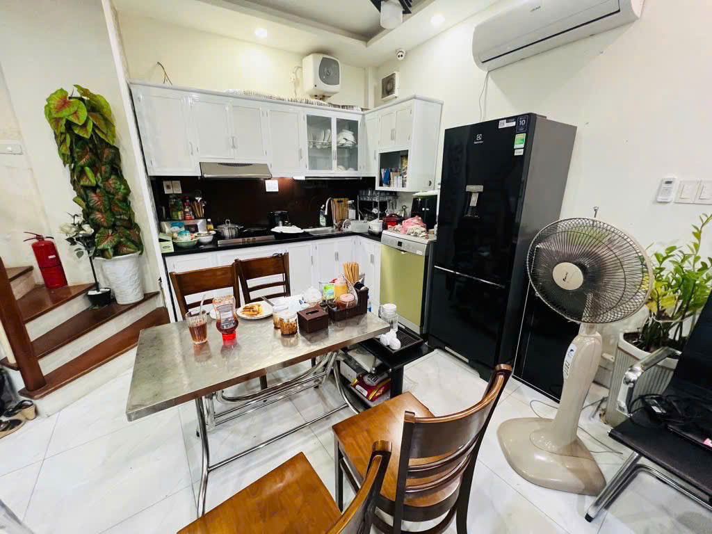 LÔ GÓC CỰC ĐẸP Ở VĂN CHƯƠNG, ĐỐNG ĐA. SIÊU TRUNG TÂM!