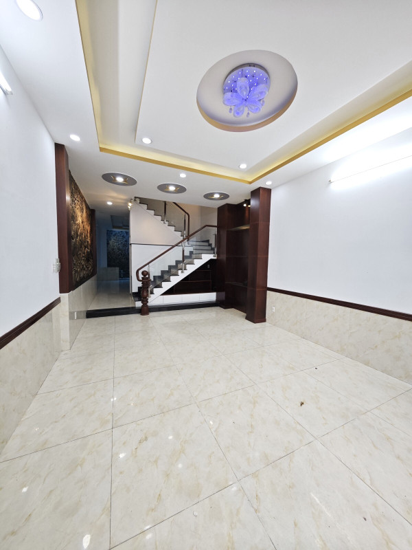 Bán nha nhà mặt phố quận 6 - Khu vip bình phú - Tiện vừa ở vừa kinh doanh 12,95 tỷ