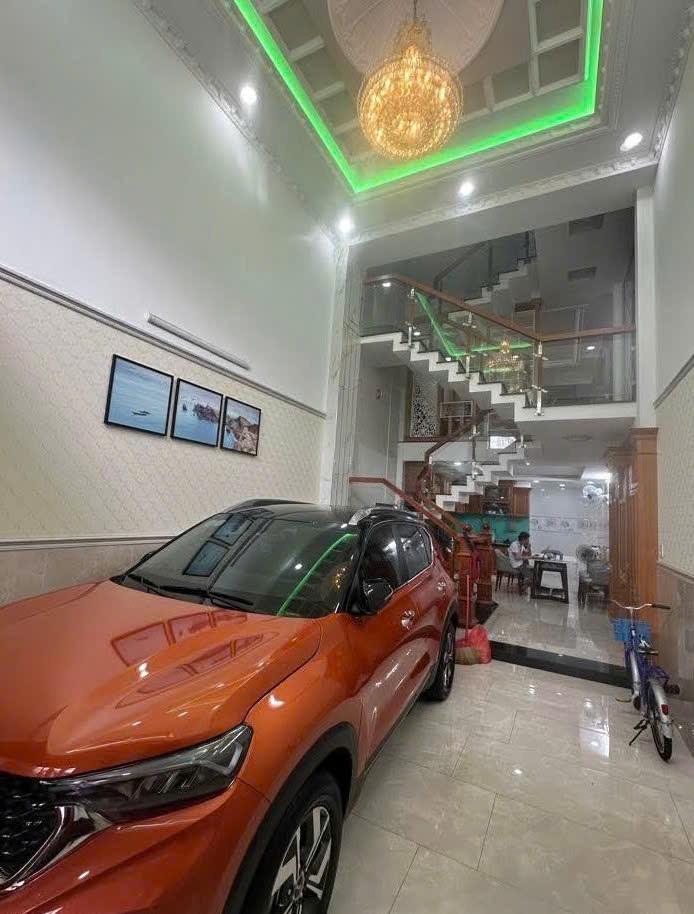 Bán nhà đường số - chợ Tân Mỹ, Quận 7, 4*19m2, 5 tầng, 11.x tỷ tl