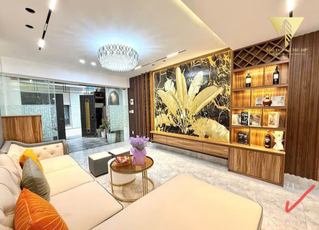 HÀNG HIẾM  THẠCH BÀN_LONG BIEN-NGÕ NÔNG-Ô TÔ ĐỖ CỬA-5 TẦNG- NHỈNH 4 TỶ