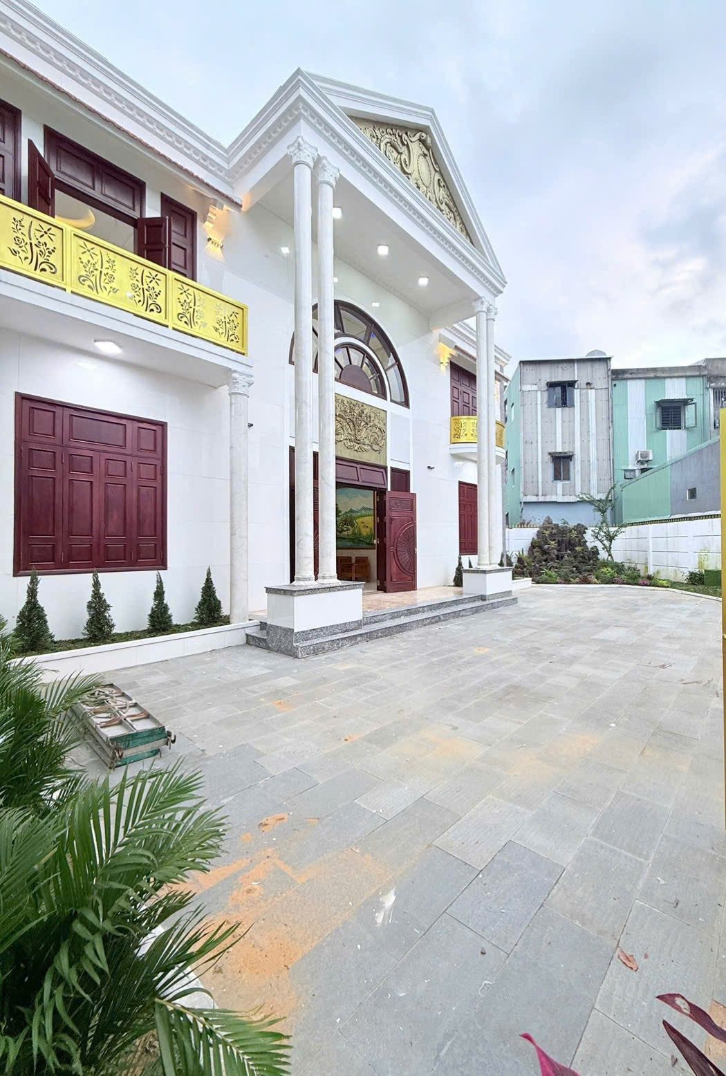 Biệt thự 403m2 Đường Chơn Tâm 9, Liên Chiểu, gần Mega Market - 19.8 tỉ