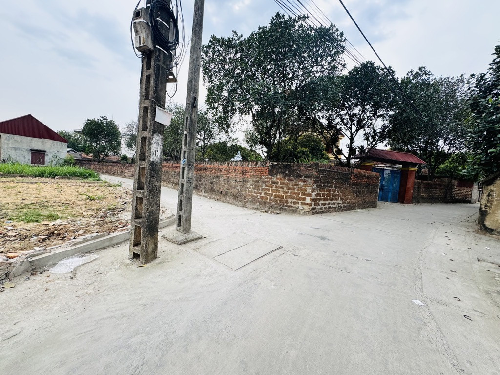 Bán đất 206m² ngang 10m giá 3.7 tỷ Xã Kim Anh