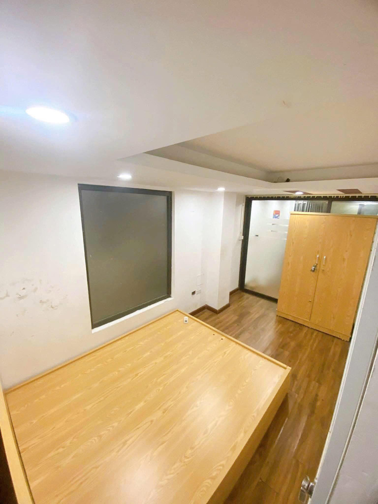 Bán toà CHDV 8 tầng 14 phòng khép kín tại phố Chùa Bộc, Đống Đa, 47m2 chỉ 11 tỷ