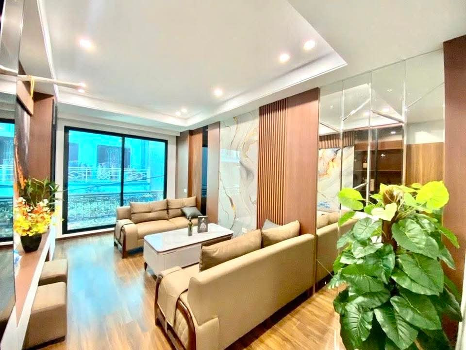 Nhà Đẹp Ko Góc Chết -  6 Tầng -Thang Máy -48M-Full Công Năng -Ô Tô Đỗ Cổng - Giá Tốt