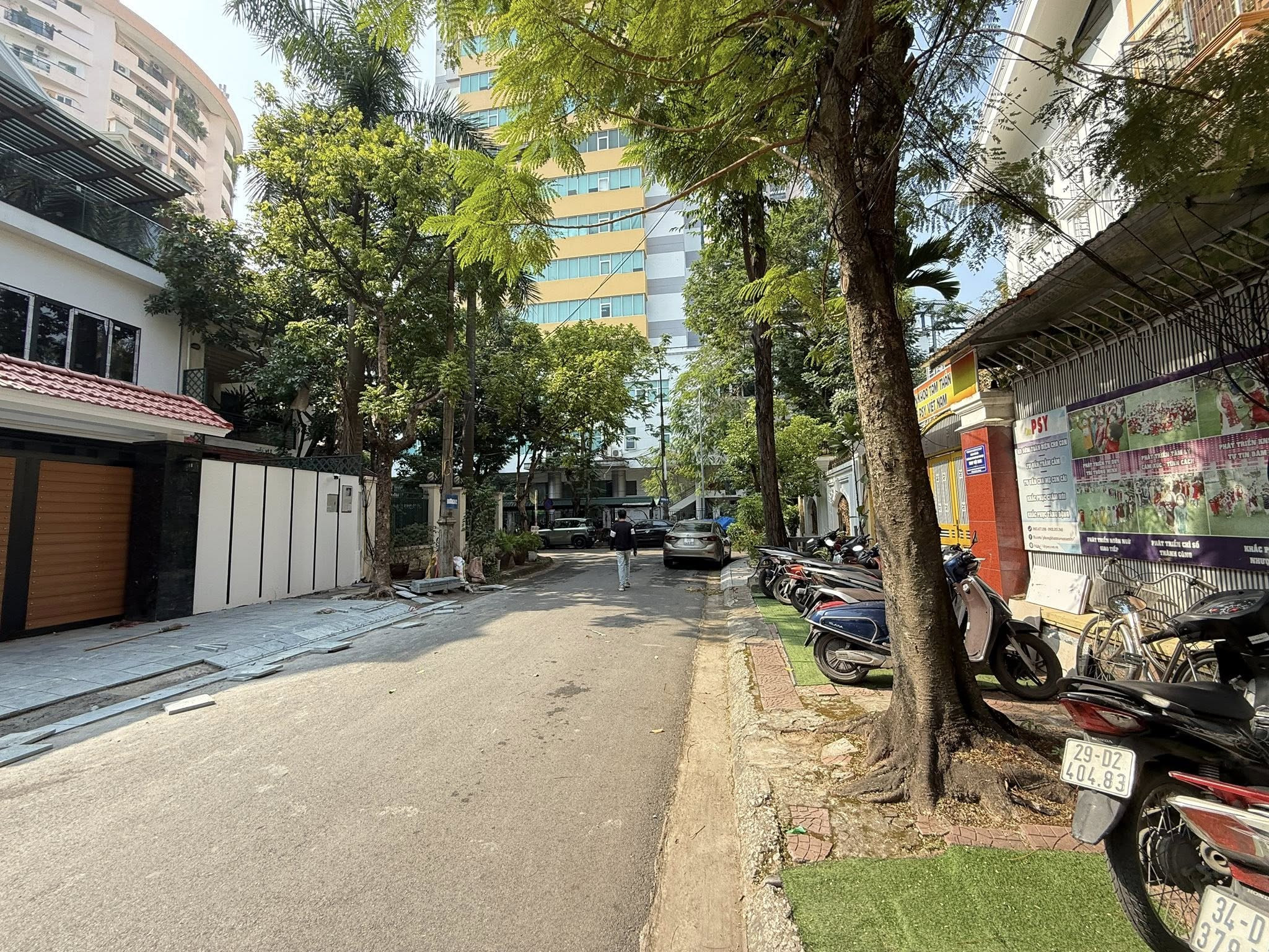 BÁN BIỆT THỰ LÀNG QUỐC TẾ THĂNG LONG ĐƯỜNG CHÙA HÀ. 210M2 - 4 TẦNG.