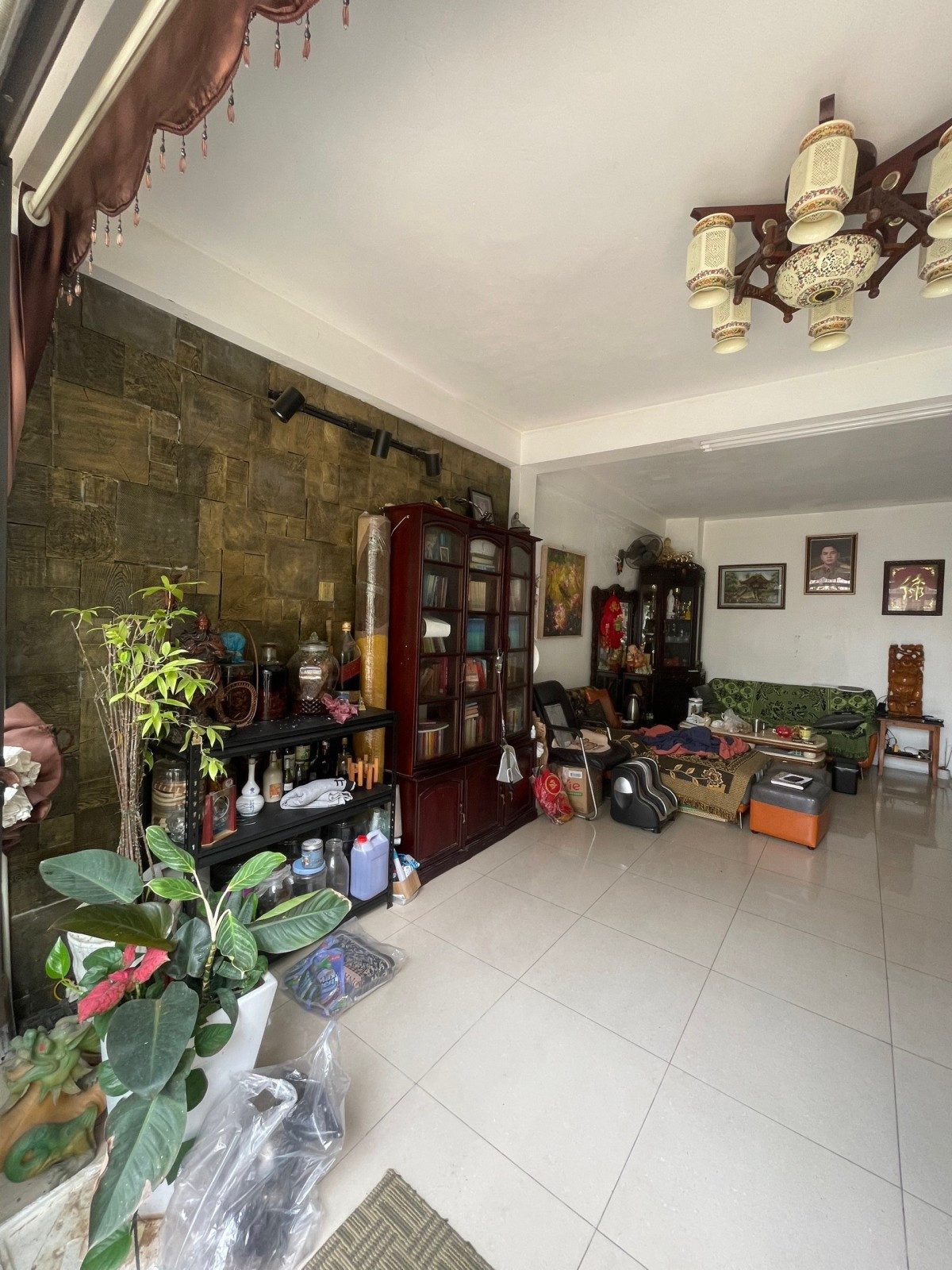 Bán nhà Chùa Láng 95m² full thổ cư ngang 4.9m giá 33.5 tỷ tại Đường Chùa Láng Phường Láng (MUA/BÁN BĐS nhắn tin Zalo 0862299066)