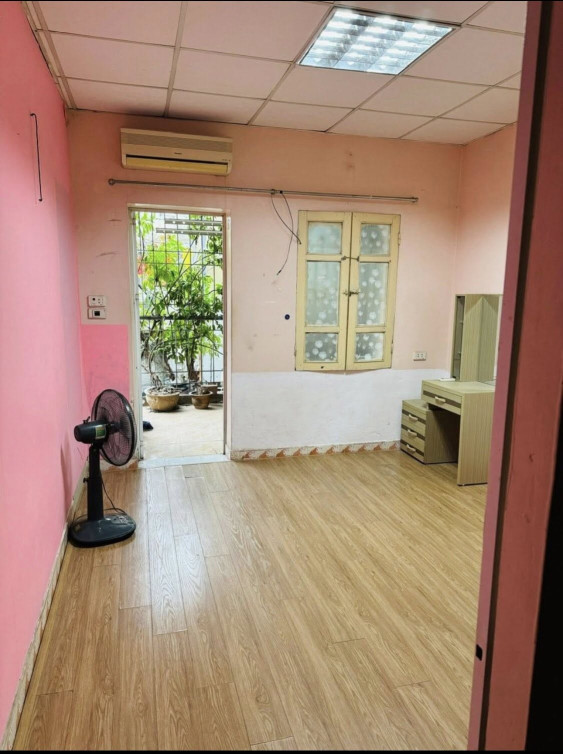 Cho thuê nhà 3 tầng x 40m2, 3 ngủ Láng Hạ, 9 Triệu