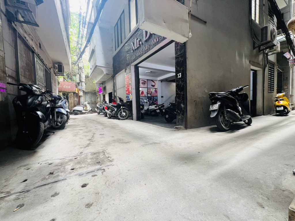 Đường Láng thế đất vàng 84m chỉ 16,5 tỷ, gần mặt đường, sổ chinhs chủ vuông vắn