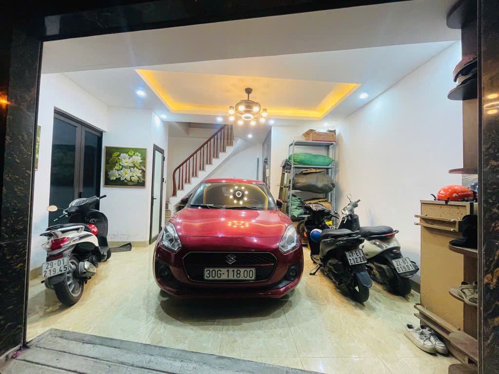 Bán nhà 6 tầng đường Láng, Q. Đống Đa, lô góc, 3 thoáng, ngõ thông, ô tô vào nhà, 46m2, MT 5.5m, giá chỉ 14 tỷ 800