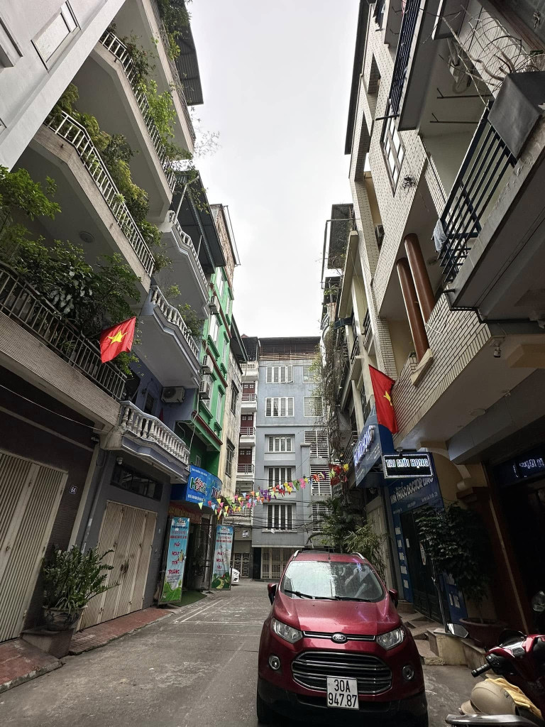 KHÔNG MUA NHÀ NÀY THÌ MUA NHÀ NÀO.
 B.A'.N NHÀ CHÙA LÁNG ĐỐNG ĐA - PHÂN LÔ VĂN HÓA  AN NINH CỰC TỐT- CHỦ NHÀ XÂY TÂM ĐẮC TỈ MỈ TỪNG CHI TIẾT - NHÀ CHẮC CHẮN DỄ CHỈNH SỬA THAY ĐỔI CÔNG NĂNG THEO NHU CẦU - Ô TÔ TRÁNH - NGÕ TO THÔNG THOÁNG - SĐCC GIAO DỊCH 