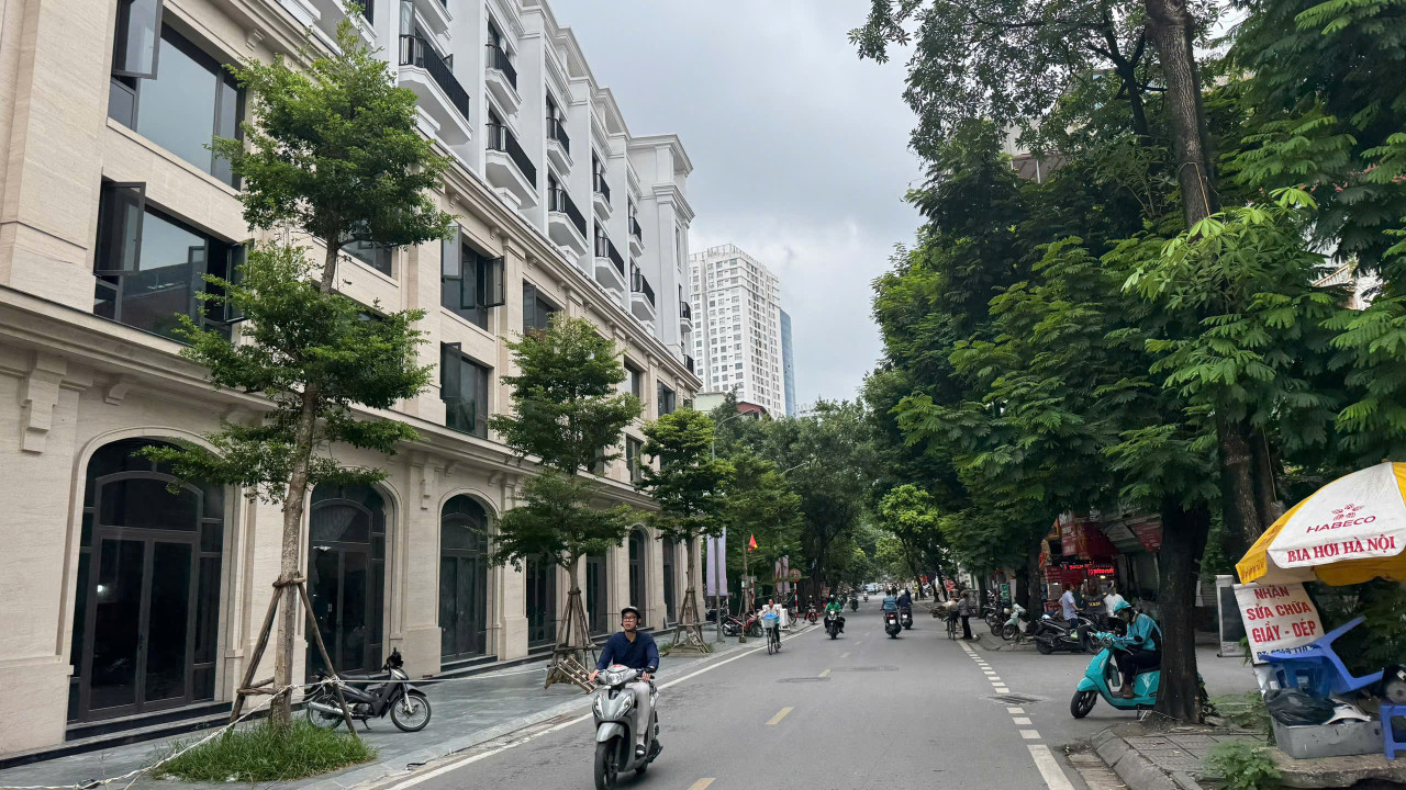 BÁN NHÀ PHÂN LÔ CHÙA LÁNG, ĐỐNG ĐA - 60M² x 3T THANG MÁY - GẦN PHỐ - Ô TÔ ĐỖ - GIÁ 16.8 TỶ