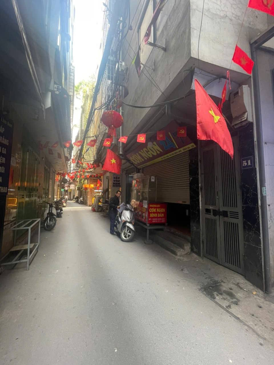BÁN TÒA NHÀ CHDV PHỐ CHÙA LÁNG. ĐỐNG ĐA. 100M2 - 8 TẦNG. THANG MÁY. KINH DOANH.