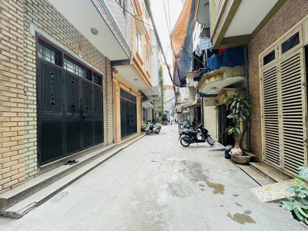 Nhà Siêu Mới, Phố Chùa Quỳnh, Nở hậu, Ô Tô Vào Nhà, Tiện Ích Đỉnh Cao, Diện Tích 52m2 Giá 12.8 Tỷ