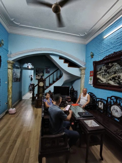 Bán nhà dân xây chắc chắn ngõ phố Chùa Quỳnh – Hai Bà Trưng , dân cư đông đúc, ở sướng, an sinh tốt.