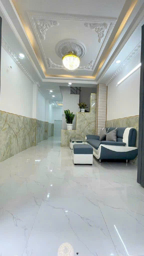 Bán nhà ngang 4 - 4PN - 36m2 - Giá 3.75 tỷ - Hẻm Chuyên Dùng Chính Q7