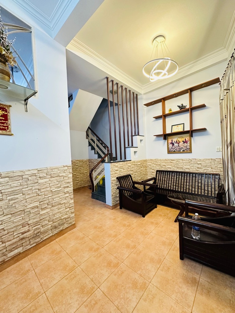 Bán nhà 4 tầng, 36m², 4PN, 3WC, Cô Bắc, P1, Phú Nhuận, 5.5 tỷ