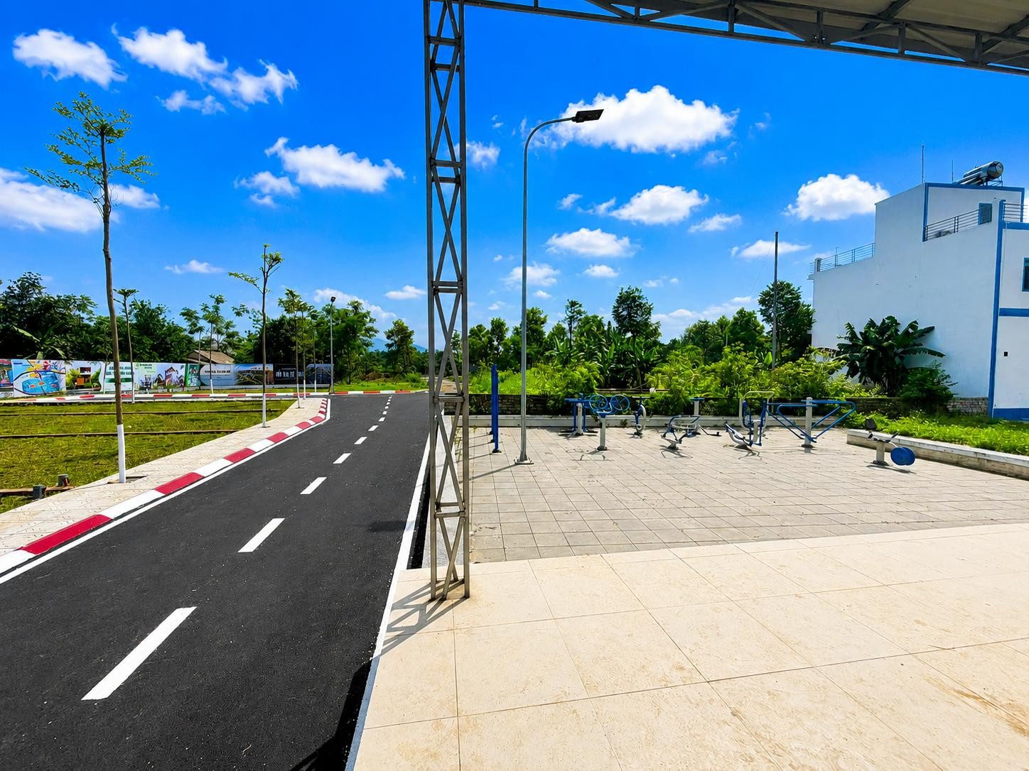 Lô góc trục kinh doanh hạ tầng đồng bộ, tiện ích đa dạng, giáp tổ hợp Đại Học Quốc Gia Hà nội hoà lạc