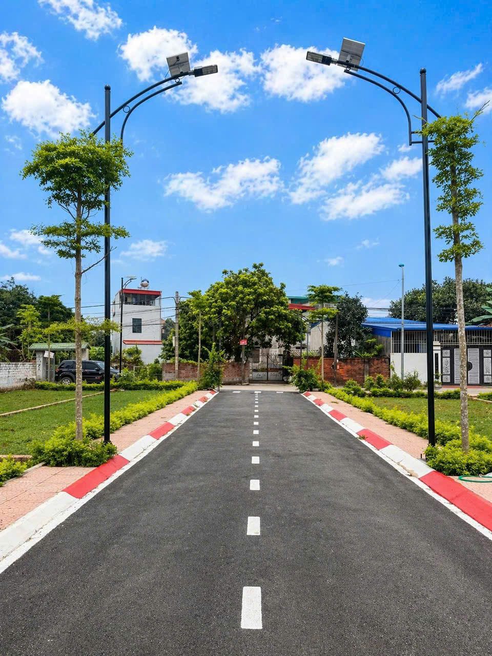 Giá vốn 2 tỷ sở hữu 100m² đất 2 mặt tiền gần QL21A, full TC, sát trục chính, đường 2 ô tô