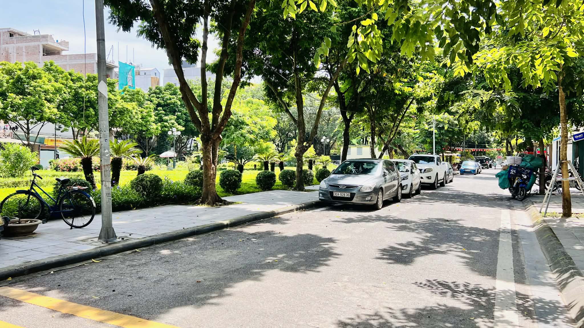 bán khách sạn Long Biên, 110m x 8 tầng, 24 phòng tiêu chuẩn, dòng tiền hơn 3 tỷ/năm