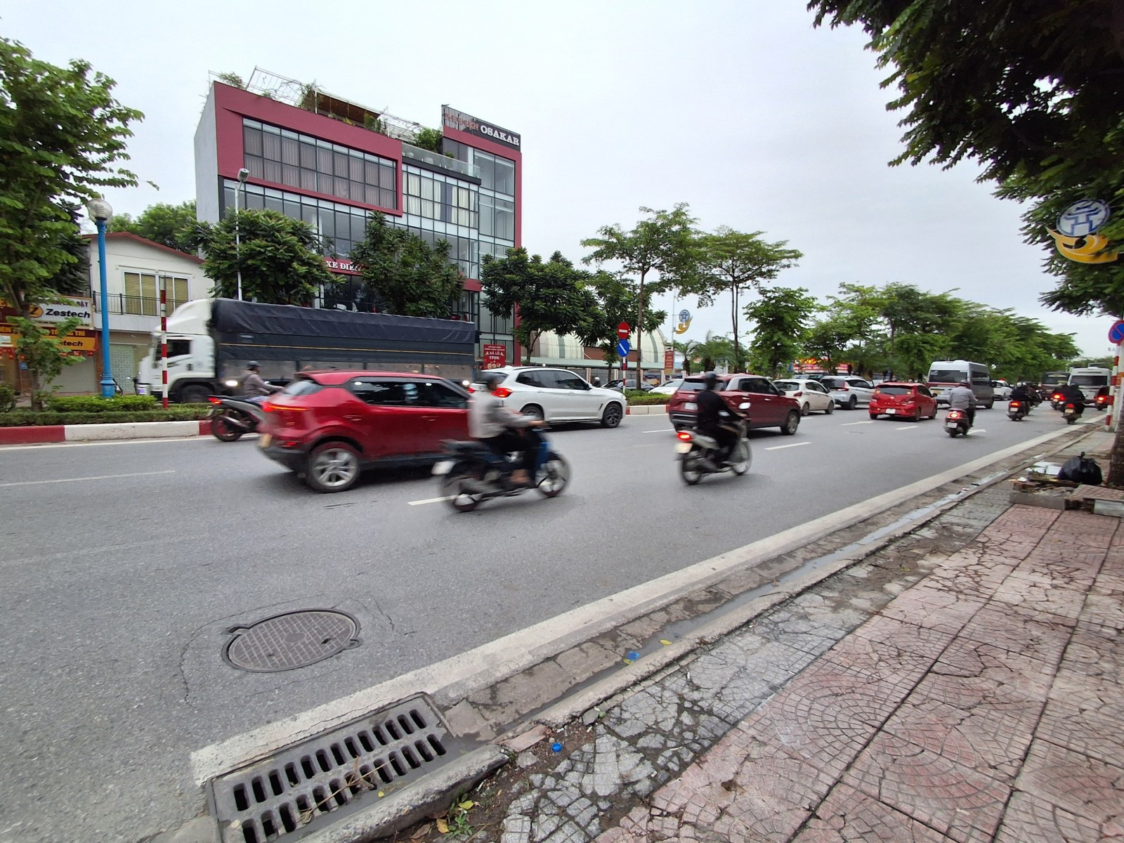 Bán nhà Cổ Linh 66m² ngang 9.5m giá 20.4 tỷ Phường Long Biên (LH: Zalo 0862299066)