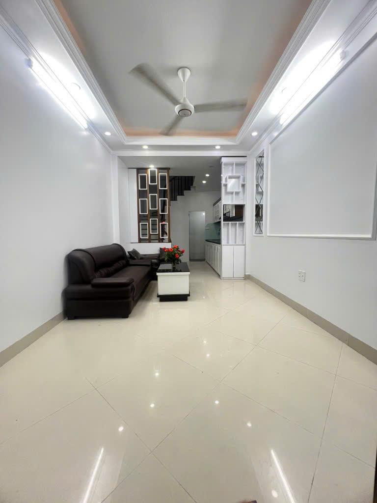Cổ Linh -  Đối diện Aeon Mall- Ngõ rộng thoáng - 5.9 t.ỷ