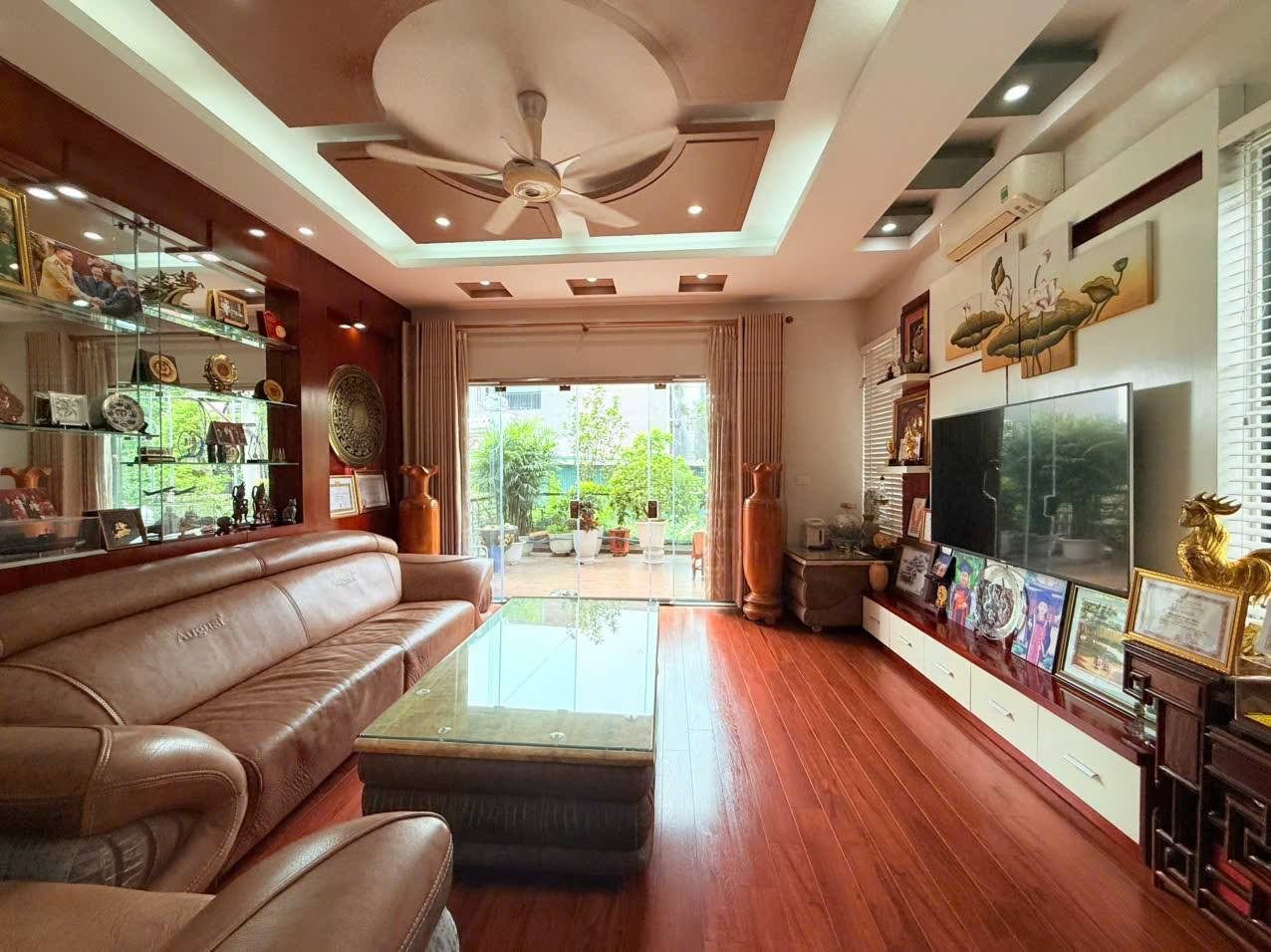 Lô góc Cổ Linh, Long Biên DT85m ô tô tránh ngõ thông giá chỉ 29.3 tỷ
