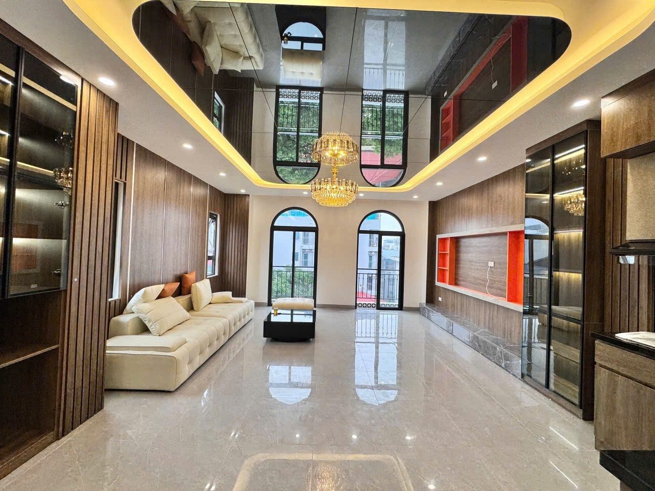 🏡HÀNG HIẾM: CỔ NHUẾ – 7 TẦNG THANG MÁY – LÔ GÓC – Ô TÔ TRÁNH – KINH DOANH ✨