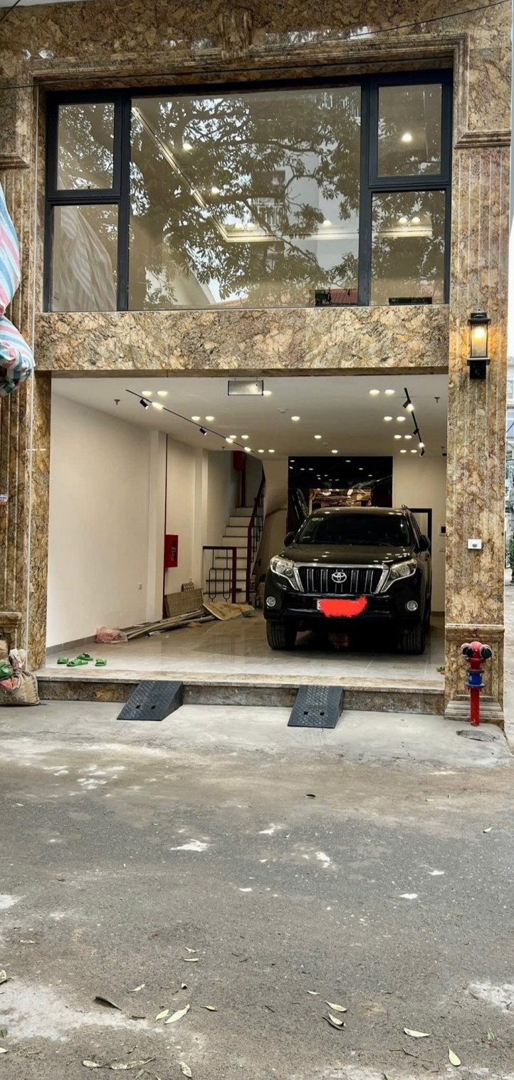NHÀ CỔ NHUẾ SIÊU ĐẸP 7 TẦNG THANG MÁY- LÔ GÓC 2 THOÁNG - Ô TÔ TRÁNH - MẶT TIỀN KHỦNG.