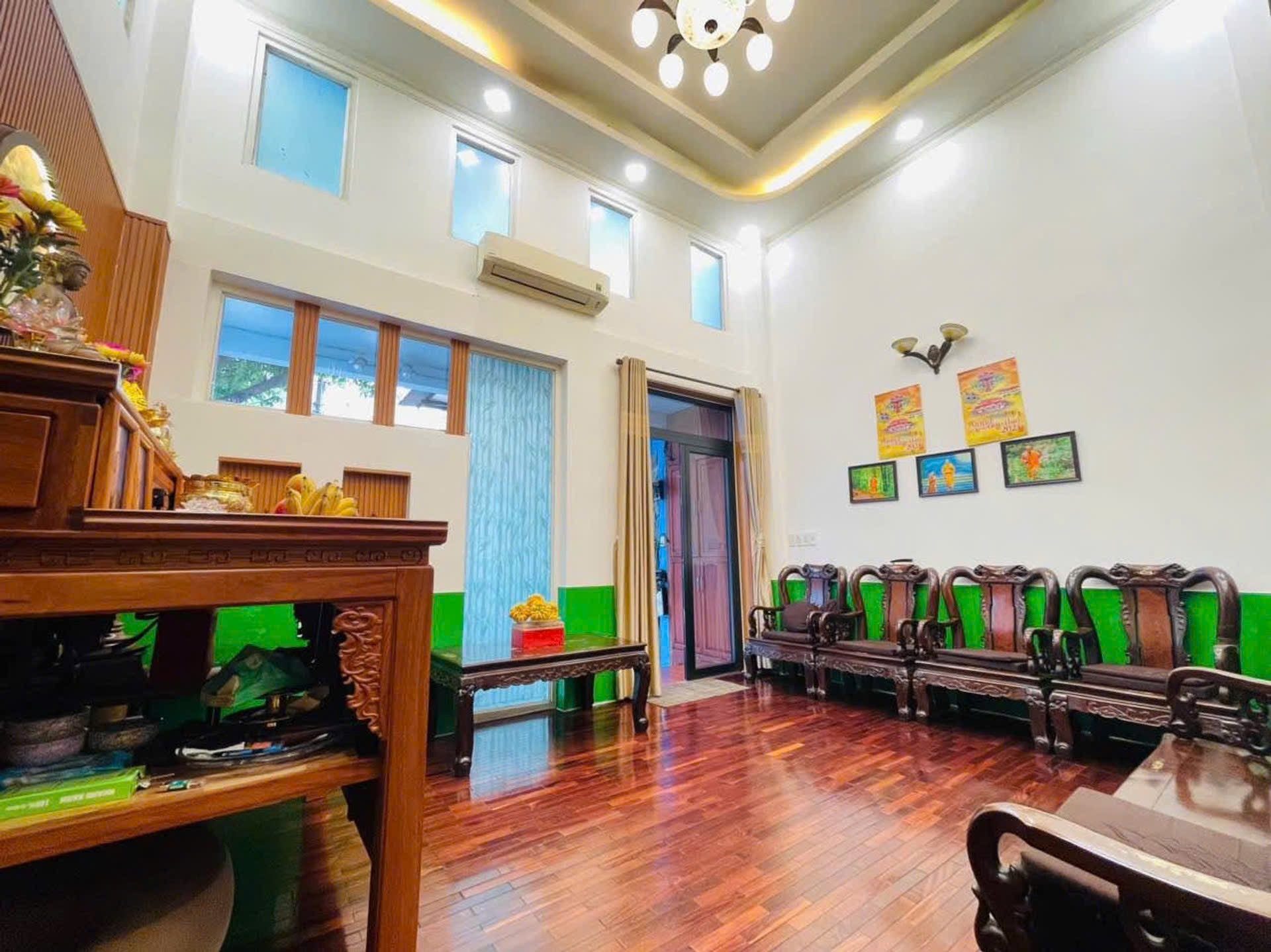 BIỆT THỰ VIP K300 – HOÀNG HOA THÁM – CỘNG HÒA, TÂN BÌNH