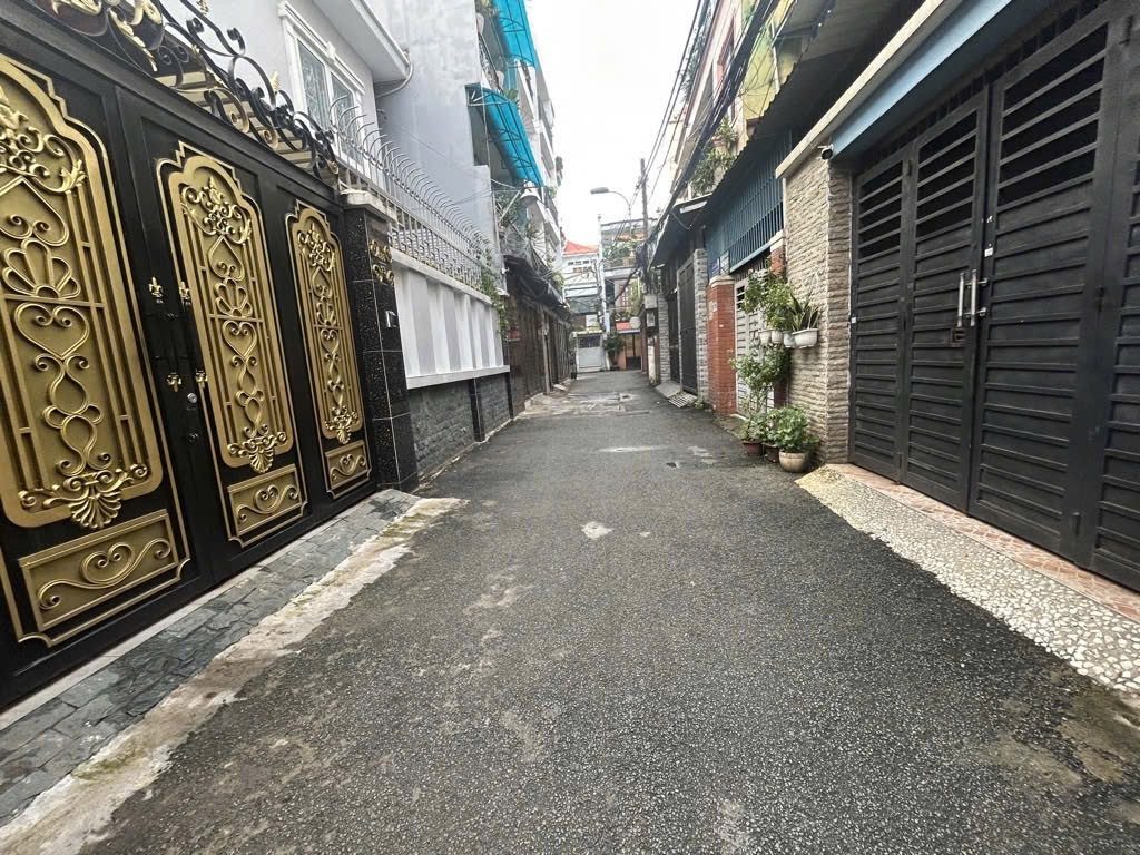 BÁN NHÀ HẺM XE HƠI 6M – CỘNG HÒA – P13 TÂN BÌNH – GẦN GA T3