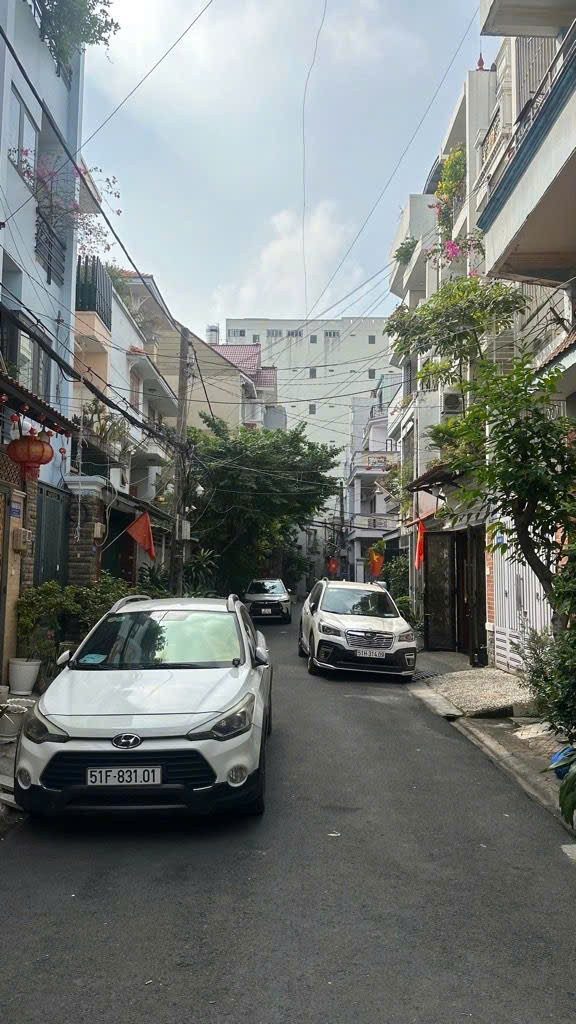 SIÊU PHẨM HẺM 406 CỘNG HÒA – KHU GA T3 – ĐỐI DIỆN ETOWN – 96M2 – NHÀ ĐẸP Ở NGAY – GIÁ CHỈ 12.3 TỶ