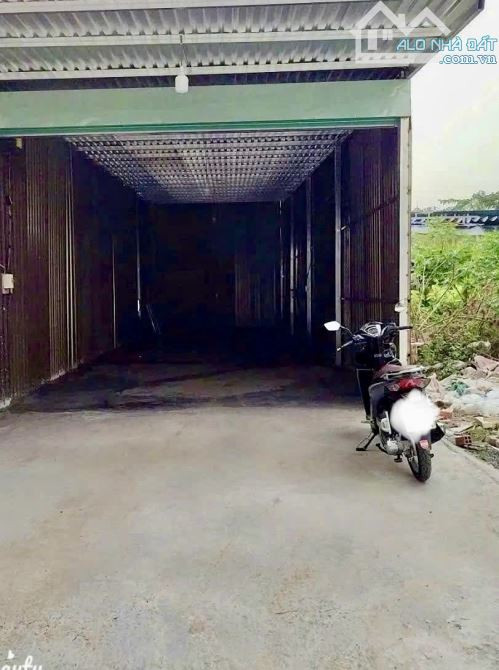 chính chủ bán kho sẵn ngay đường công nghệ mới gần đường kênh trần hải phụng ấp 7