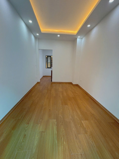 Bán nhà Cự Lộc (Thanh Xuân) 28/30m T2, 4 tầng, mt 3m, giá 6.8 tỷ