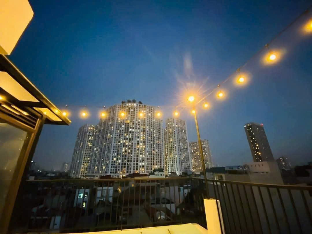 Bán nhà Cự Lộc (Thanh Xuân) 100m, 8 tầng, mt 5.7m, giá 36 tỷ