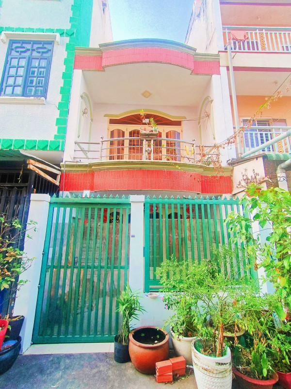 Bán nhà ngay trung tâm quận 6 - Hẻm xe hơi thông bàn cờ - 7.6 T