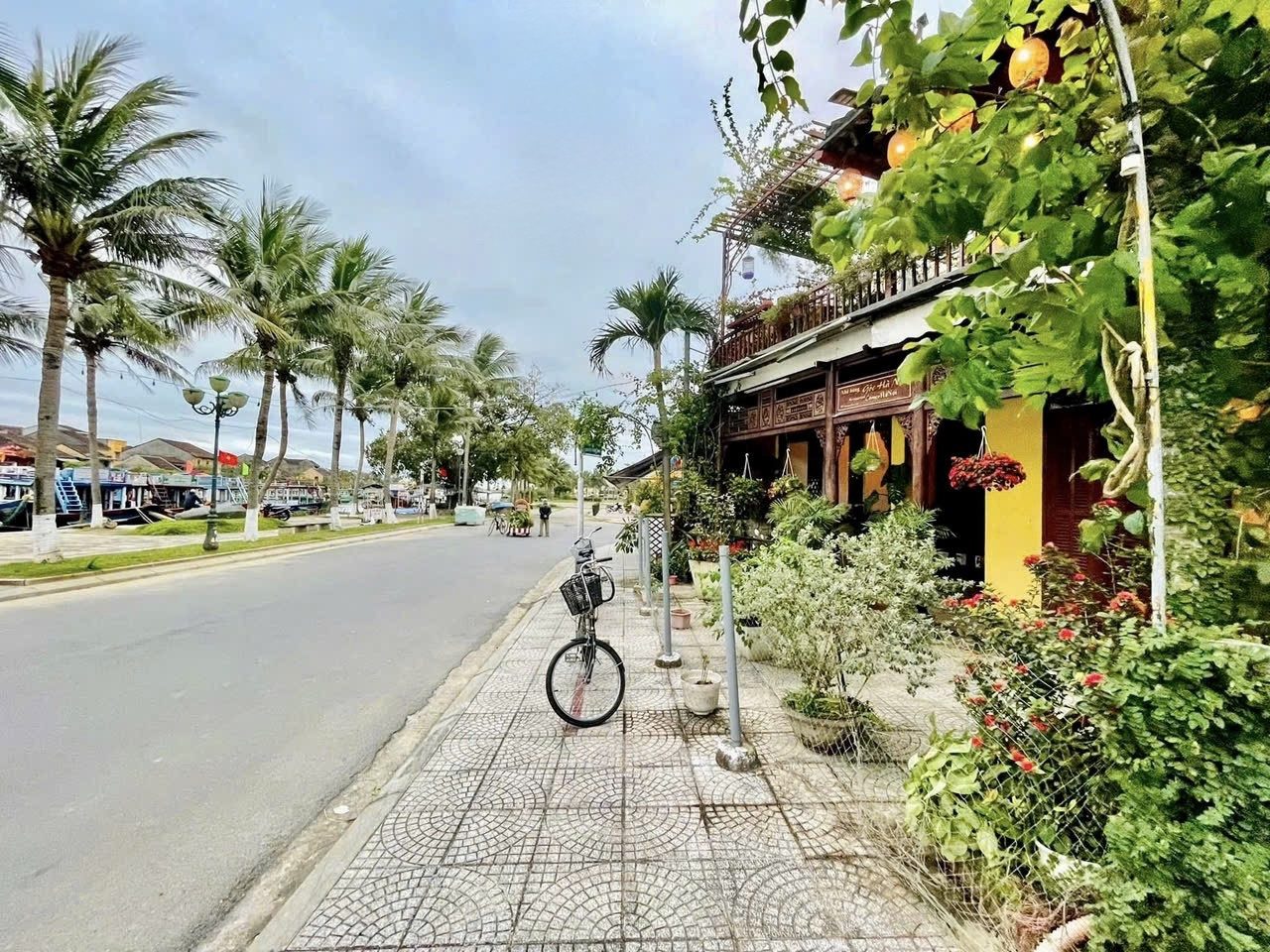 BÁN BIỆT THỰ GỖ PHONG CÁCH CỔ ĐIỂN- CĂN GÓC 2 MẶT TIỀN Đ.NGUYỄN PHÚC CHU, PHỐ CỔ HỘI AN, ĐÀ NẴNG- NGANG LỚN 9,6M*16M- 0938676685 GIANG GIANG