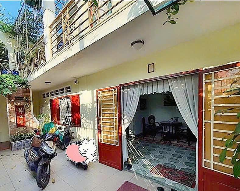 Mặt tiền,  Biệt thự nghệ sĩ ưu tú danh tiếng, xe hơi ngủ nhà, vị trí đẳng cấp