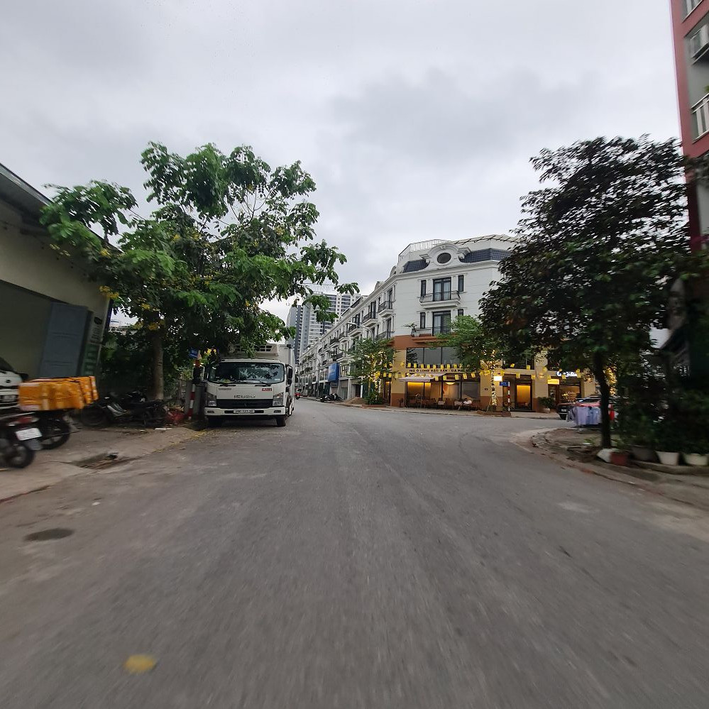 Bao check giá toàn khu vực. 65.4m2 phố kinh doanh Trâu Quỳ, Gia Lâm. 11 tỷ x.